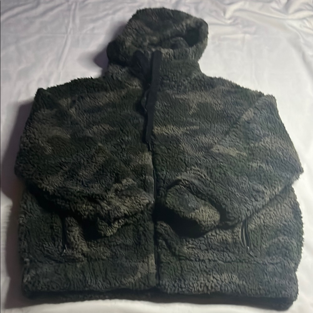 Offline by Aerie Camo Hooded Sherpa Jacket